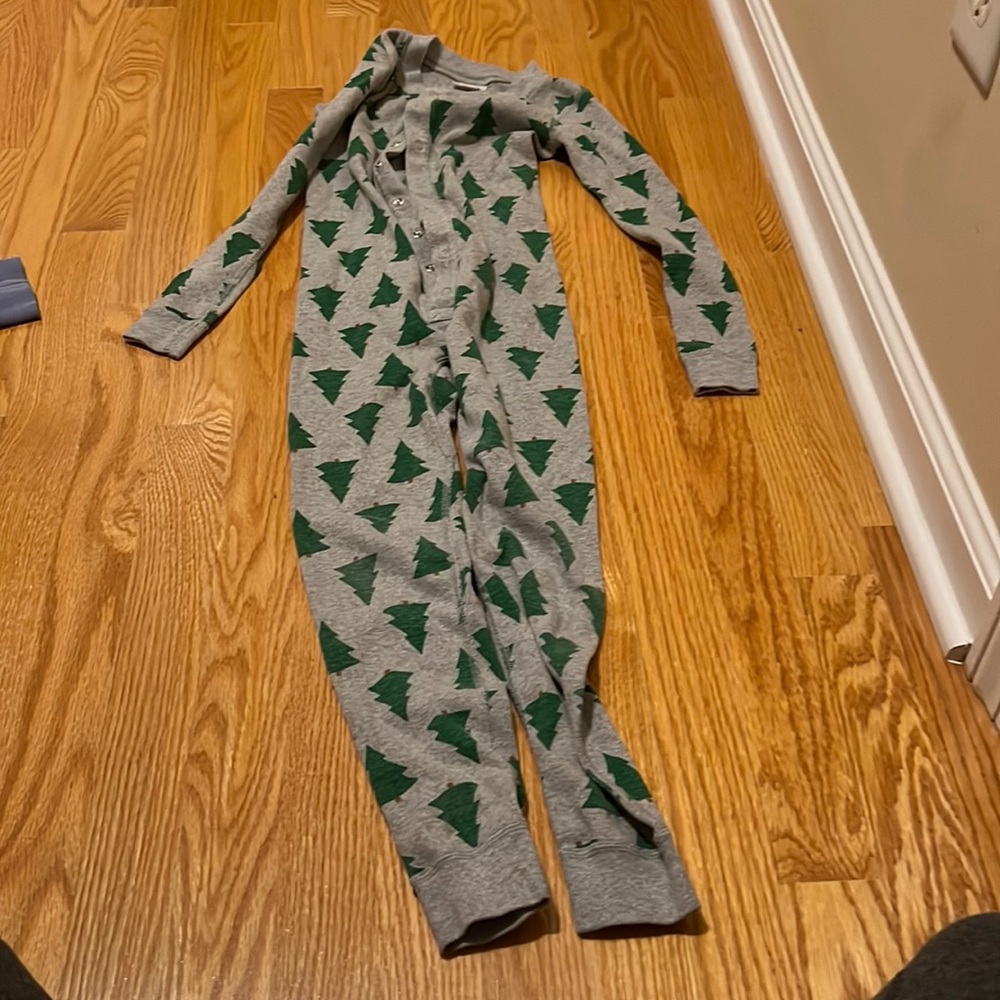 Size 6/7 Hanna Andersson pajamas